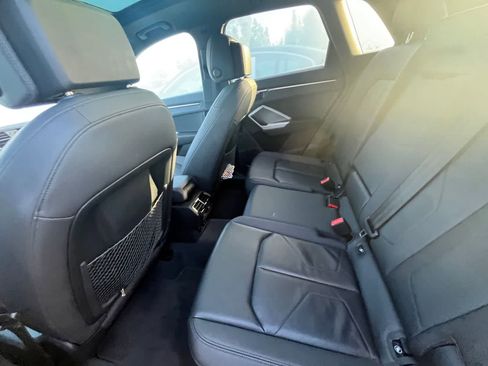 Used 2021 Audi Q3 2.0T Premium w/ Convenience Package image 5
