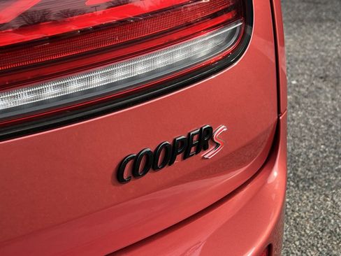 Certified 2024 MINI Cooper Clubman S image 29