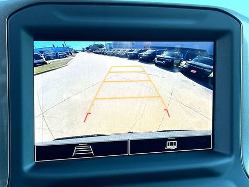 Used 2025 Chevrolet Silverado 1500 Custom image 19