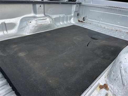 Used 2010 Ford F250 XL image 5