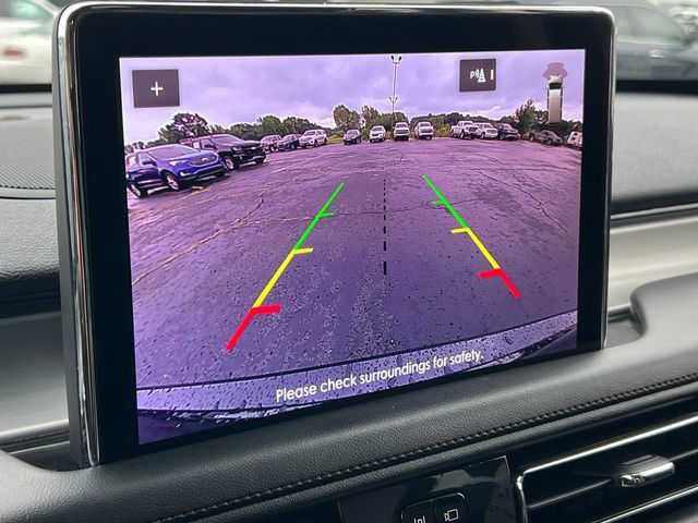 Used 2023 Lincoln Aviator AWD w/ Premium Package image 25