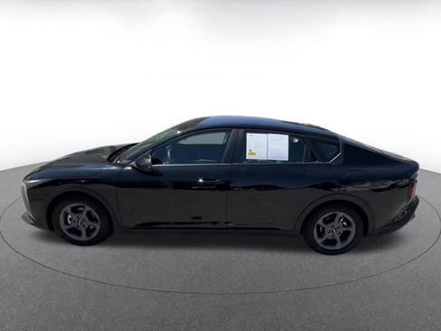 Used 2025 Kia K4 FWD image 10