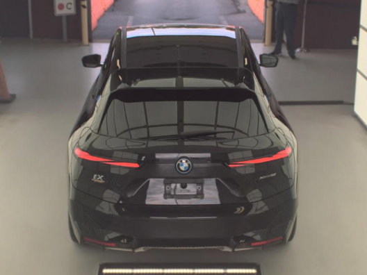 Used 2024 BMW iX xDrive50 w/ Premium Package AWD/4WD image 6