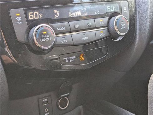 Used 2017 Nissan Rogue Sport SV image 15