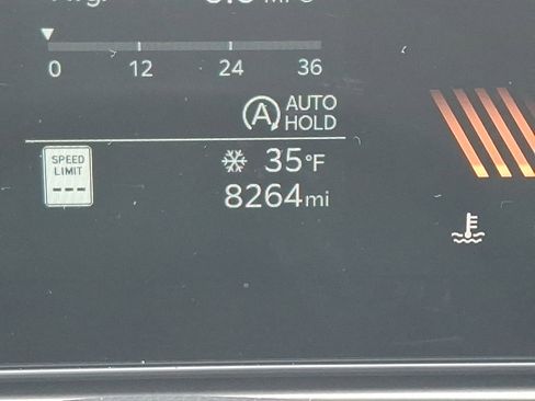 Certified 2025 Kia Sorento S w/ Panoramic Sunroof Package image 22