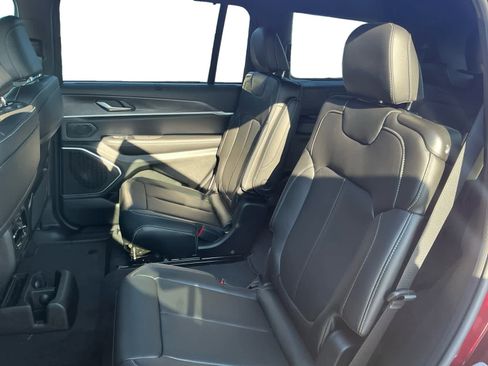 New 2025 Jeep Grand Cherokee L Limited image 13