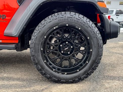 Used 2023 Jeep Wrangler Sport S image 8