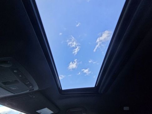 Used 2023 Nissan Armada Platinum w/ Captain's Chairs Package image 36