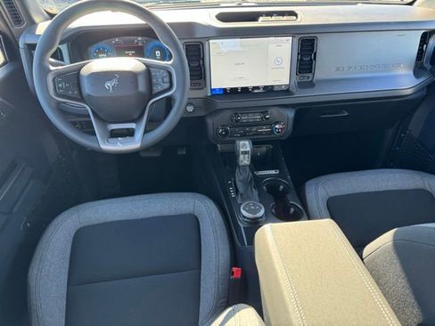 New 2026 Ford Bronco Base image 16