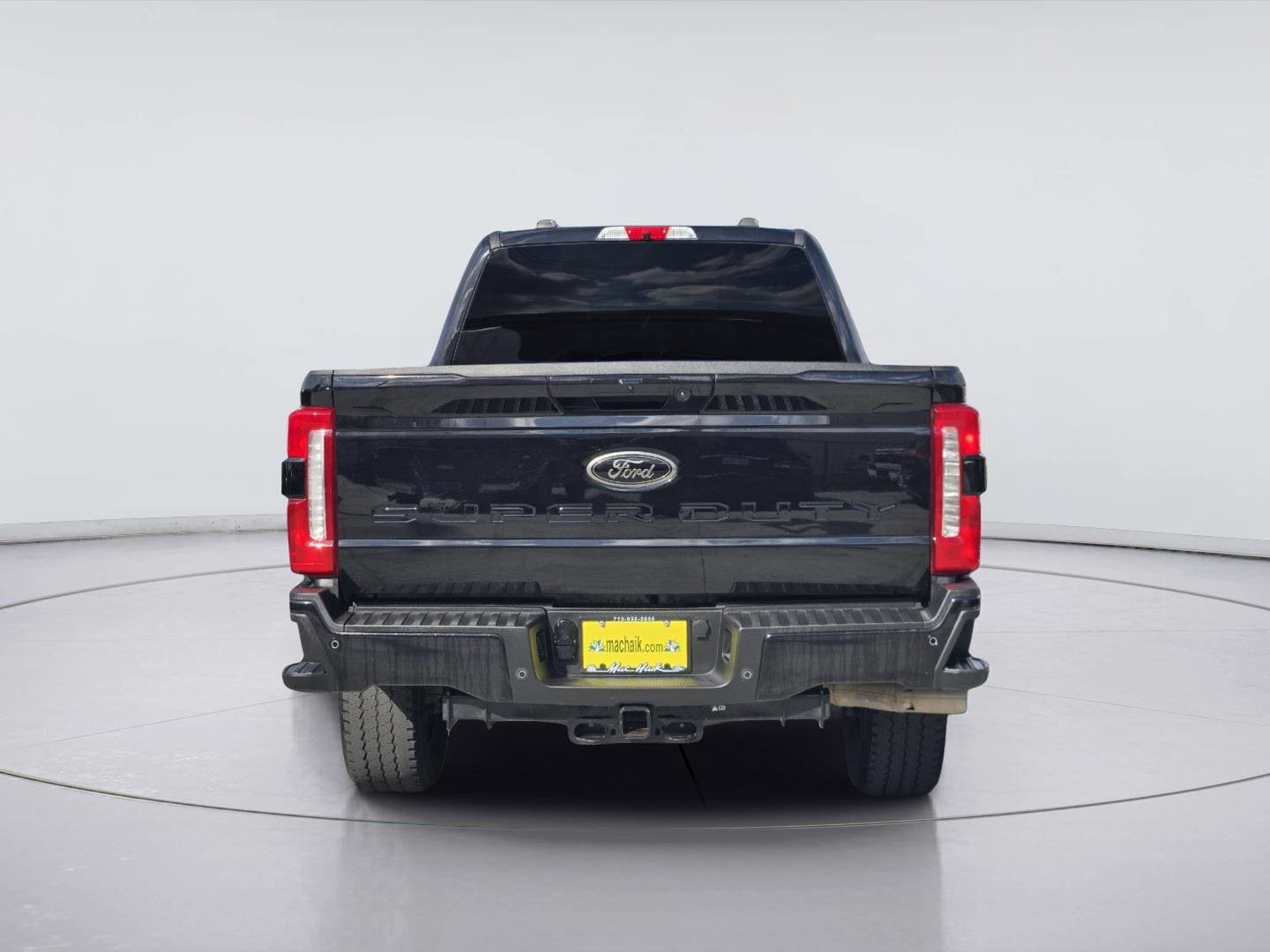 Used 2025 Ford F350 XLT w/ Black Appearance Package AWD/4WD image 7