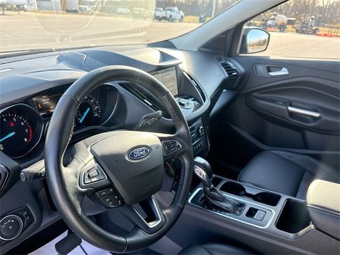 Used 2019 Ford Escape Titanium image 21
