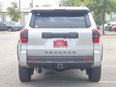 Certified 2026 Toyota 4Runner SR5 AWD/4WD image 4