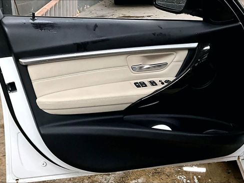 Used 2018 BMW 330i Sedan image 25