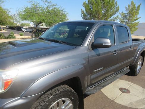 Used 2012 Toyota Tacoma 4x4 Double Cab image 8