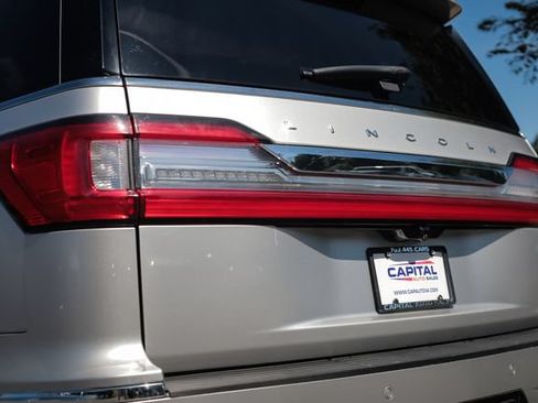 Used 2018 Lincoln Navigator L Select w/ Technology Package AWD/4WD image 22