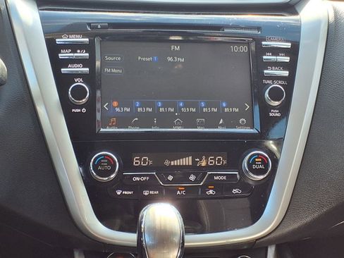 Used 2018 Nissan Murano SV image 6