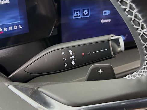 New 2026 Chevrolet Traverse LT image 17