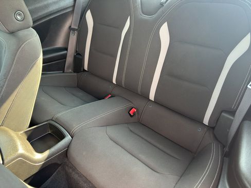 Used 2020 Chevrolet Camaro LT image 9