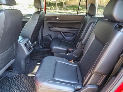 Used 2018 Volkswagen Atlas SEL w/ R-Line Package image 23