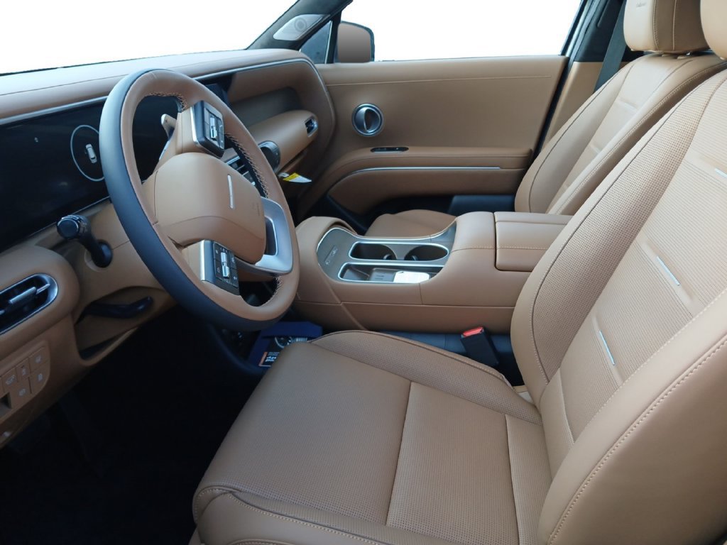 New 2027 Hyundai Palisade Calligraphy FWD image 11