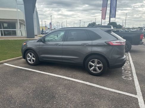 Used 2024 Ford Edge SE AWD/4WD image 9