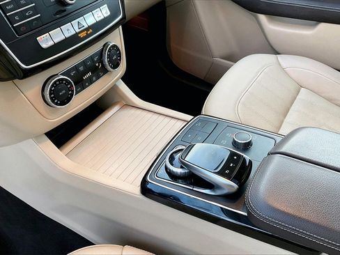 Used 2018 Mercedes-Benz GLE 350 4MATIC image 17