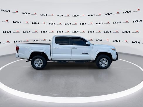 Used 2021 Toyota Tacoma SR w/ SR Convenience Package image 9