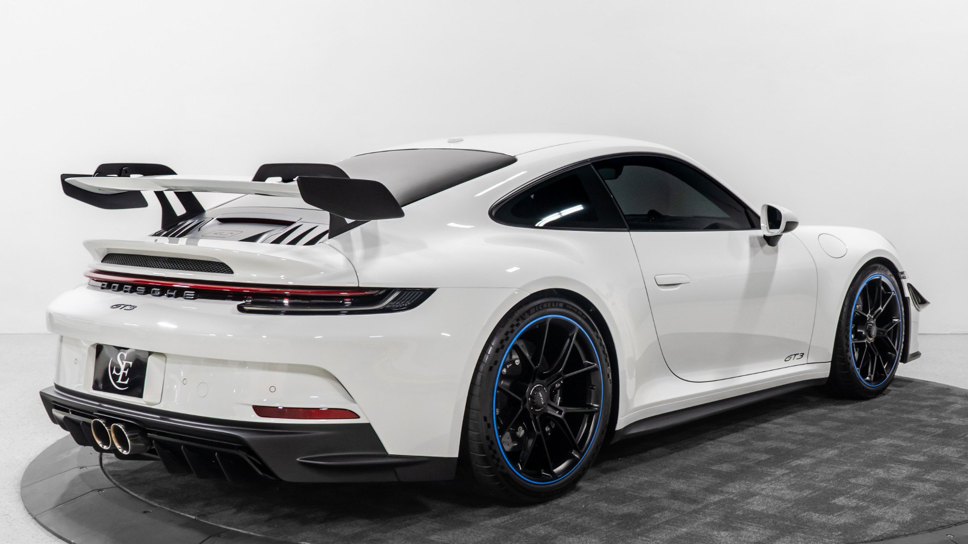 Used 2022 Porsche 911 GT3 RWD image 9