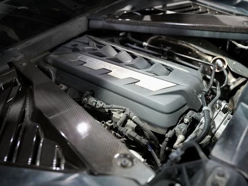 Used 2020 Chevrolet Corvette Stingray Premium Cpe w/ 3LT Preferred Equipment Group image 39