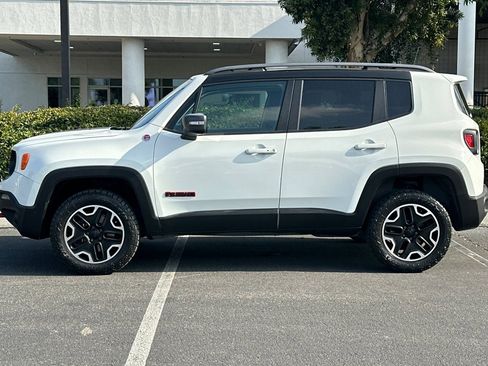 Used 2015 Jeep Renegade Trailhawk w/ Cold Weather Group image 2