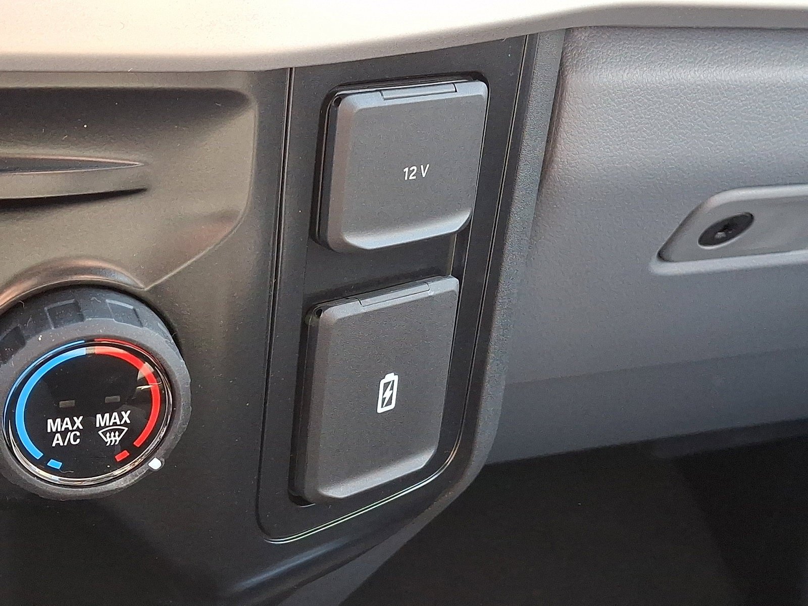 New 2026 Ford F250 XL w/ STX Appearance Package AWD/4WD image 18