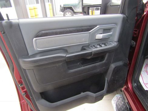 Used 2023 RAM 2500 Big Horn w/ Level 1 Equipment Group image 19