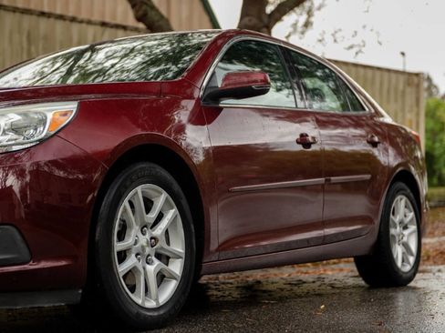 Used 2015 Chevrolet Malibu LT w/ Power Convenience Package FWD image 7