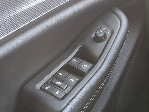 Certified 2024 Jeep Grand Cherokee L Laredo image 29