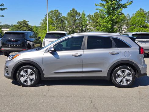 Used 2022 Kia Niro LX FWD image 4