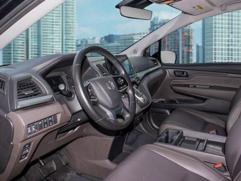 Certified 2018 Honda Odyssey Touring image 14