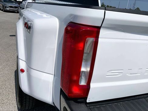 Certified 2023 Ford F350 XLT AWD/4WD image 28