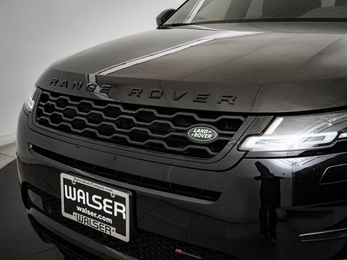 Used 2023 Land Rover Range Rover Evoque R-Dynamic SE image 16