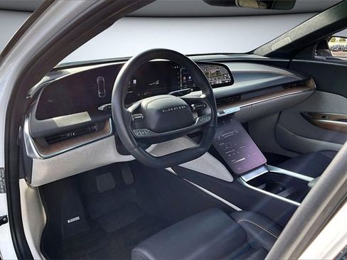 Used 2023 Lucid Air Touring image 17