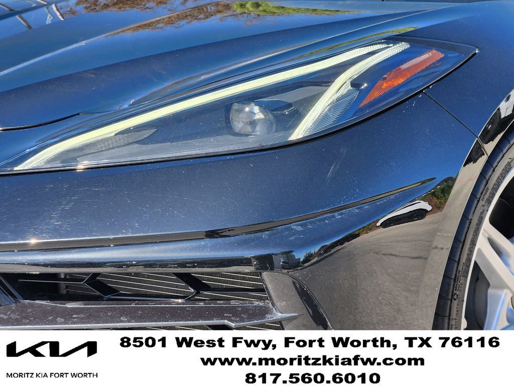 Used 2025 Chevrolet Corvette Stingray Premium Cpe w/ 3LT RWD image 7