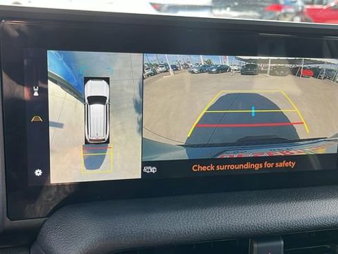 Used 2024 Toyota Land Cruiser image 12