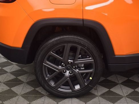 New 2026 Jeep Compass Limited image 16