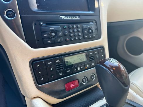 Used 2009 Maserati GranTurismo Coupe image 25