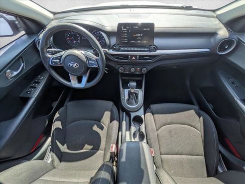 Used 2021 Kia Forte LXS image 18