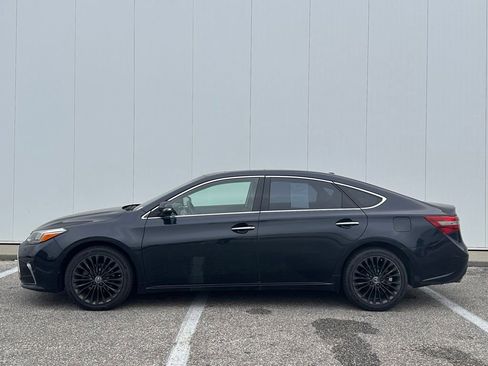 Used 2016 Toyota Avalon Touring FWD image 2