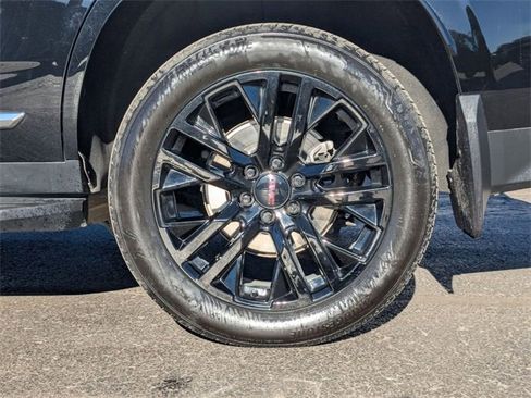 Used 2023 GMC Yukon SLT image 12