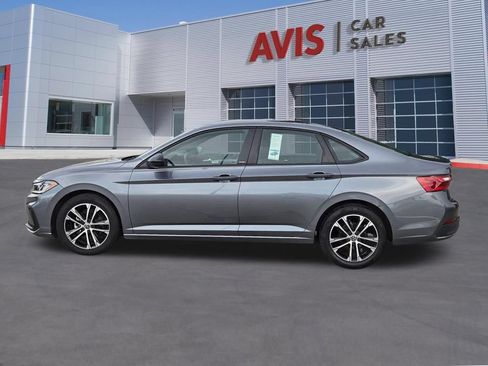 Used 2025 Volkswagen Jetta Sport FWD image 10