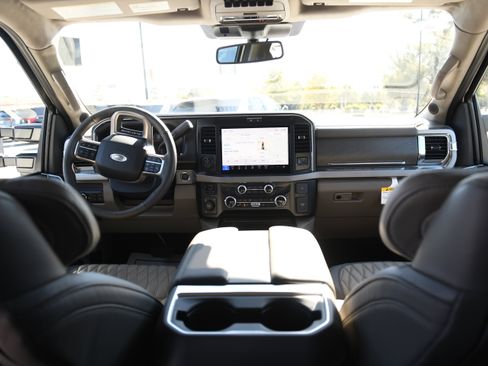 New 2026 Ford F250 Platinum w/ Platinum Plus Package image 25