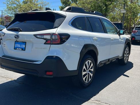 Used 2024 Subaru Outback Premium AWD/4WD image 6