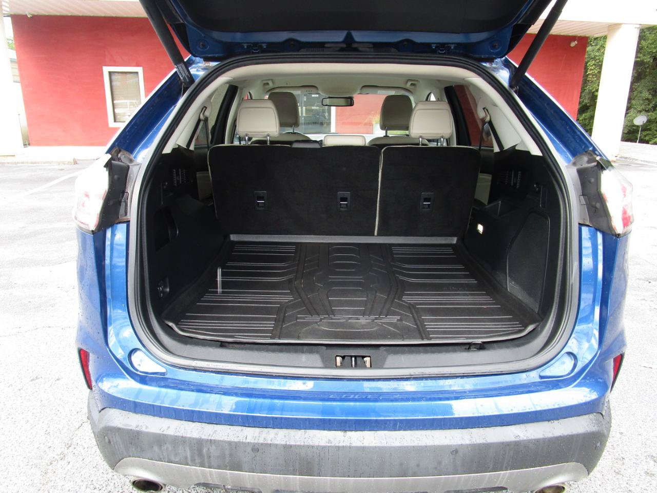 Used 2021 Ford Edge Titanium w/ Cargo Accessory Package FWD image 26